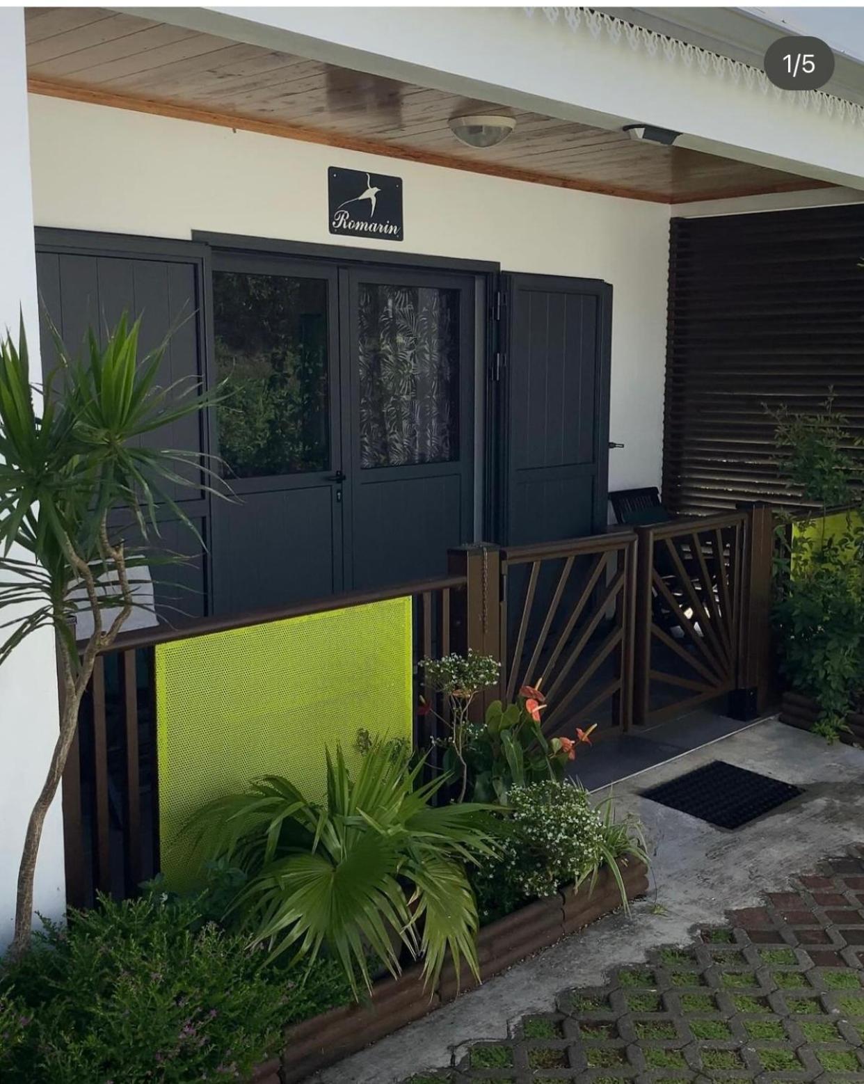 Chambres Et Tables D'Hote Du Voyageur La Plaine des Palmistes Exterior foto
